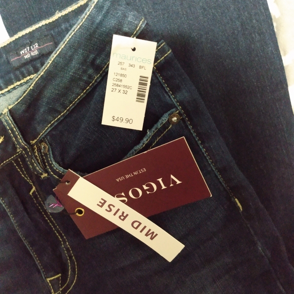 Mid rise jeans - Picture 2 of 2